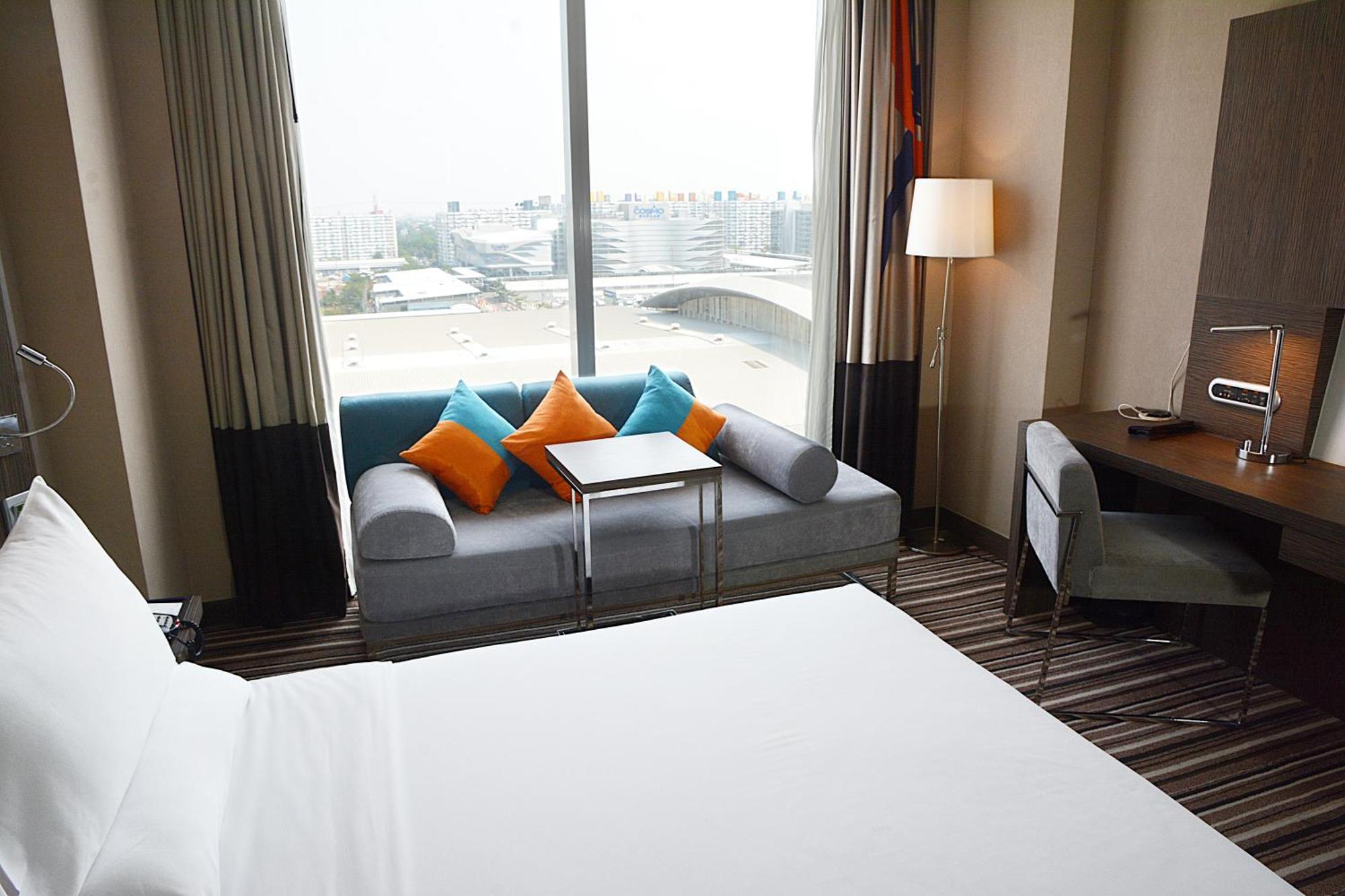 Novotel Bangkok Impact Nonthaburi Room photo